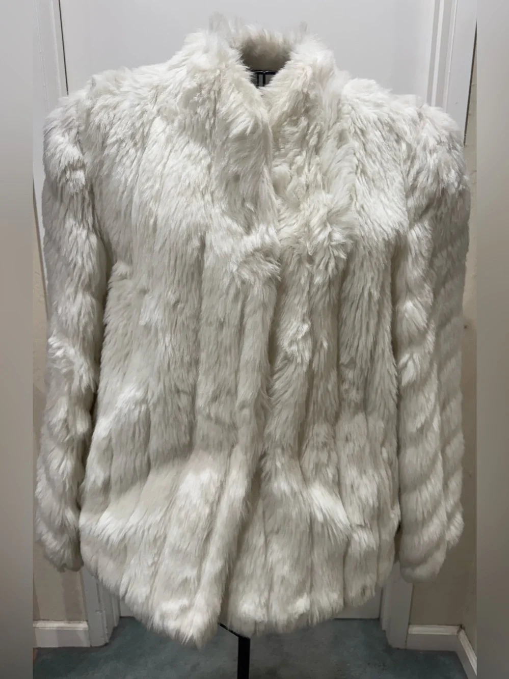 Vintage Manchester L.A. Calif fur coat Plush White Faux Fur